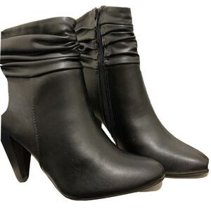 Delicious Women's Black Dressup-S Heeled Ankle Boots Size 7